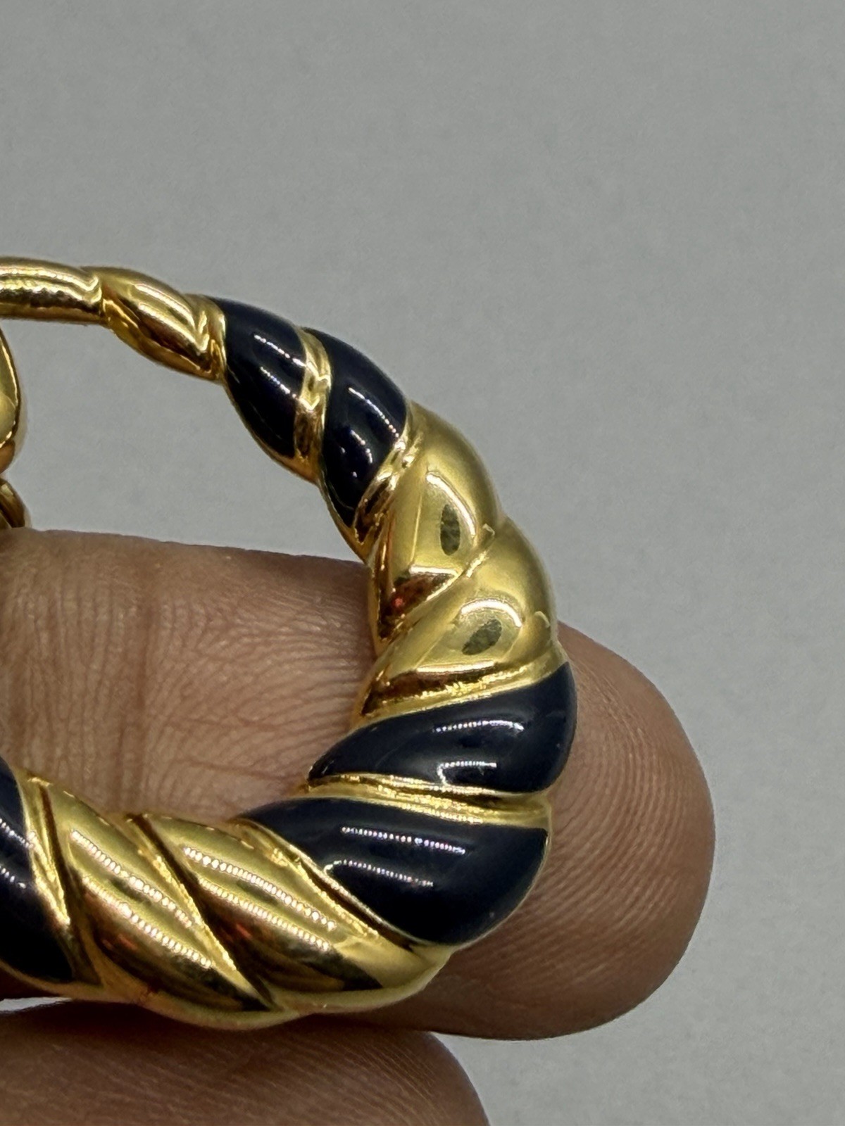 Vintage Monet Door Knocker High Polish Gold Tone Blue Enamel Clip On 1.50″