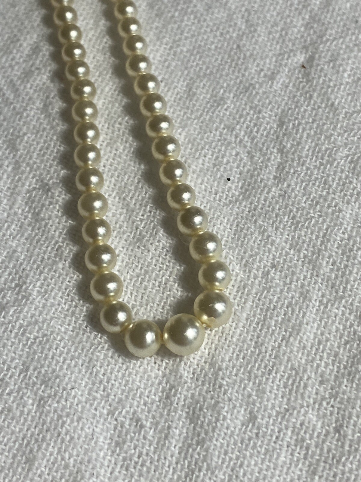Vintage Graduating Faux Pearl Necklace Silver Tone Rhinestone Push Lock Closure