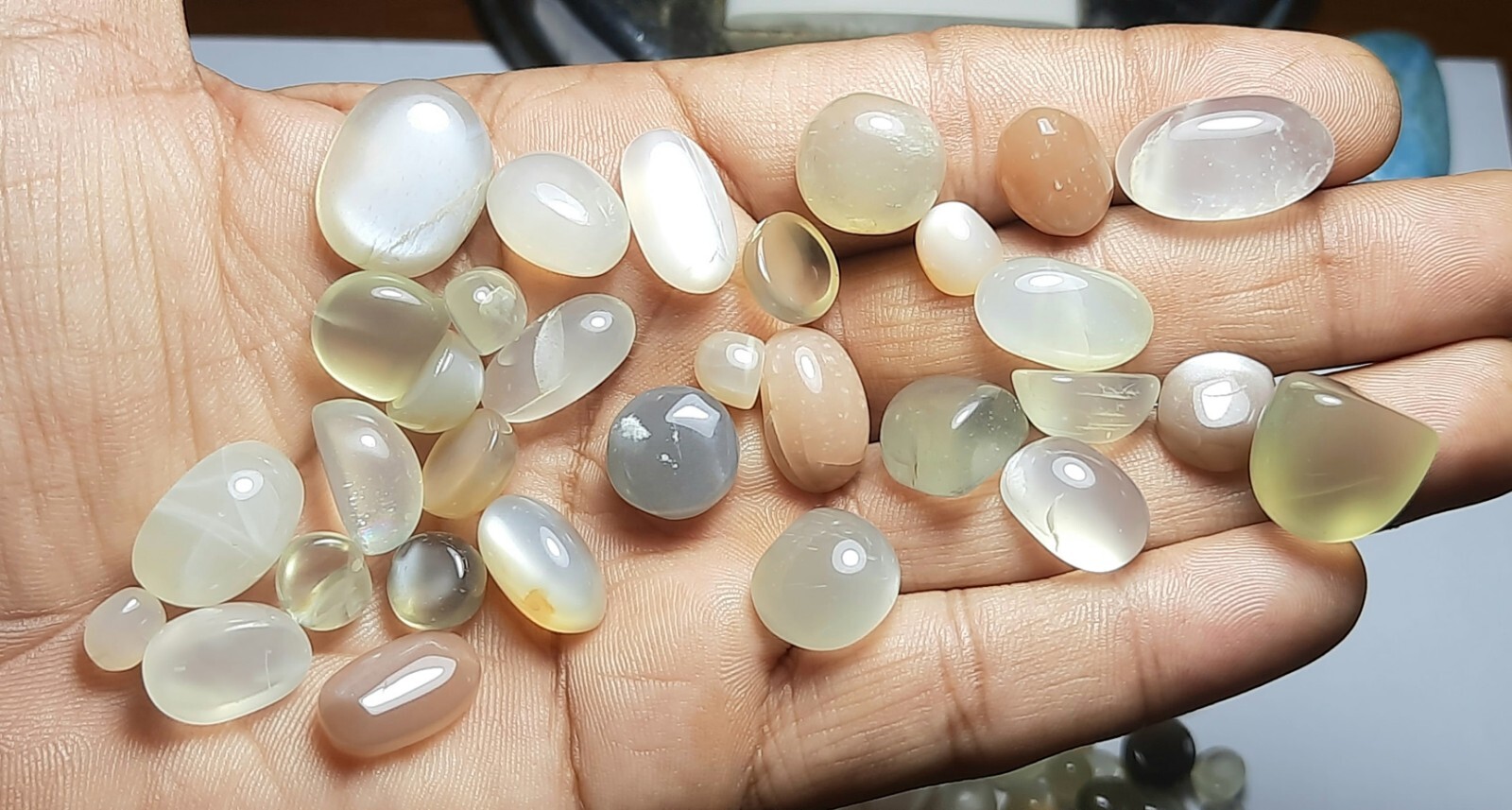 White Grey Peach Chocolate Moonstone Mix 100 Carat Lot Cabochon Free Shipping