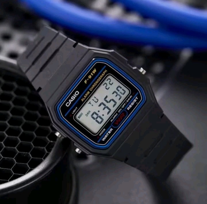 Casio F-91W 30m Digital Quartz Watch, Alarm Clock, Chronograph, Black
