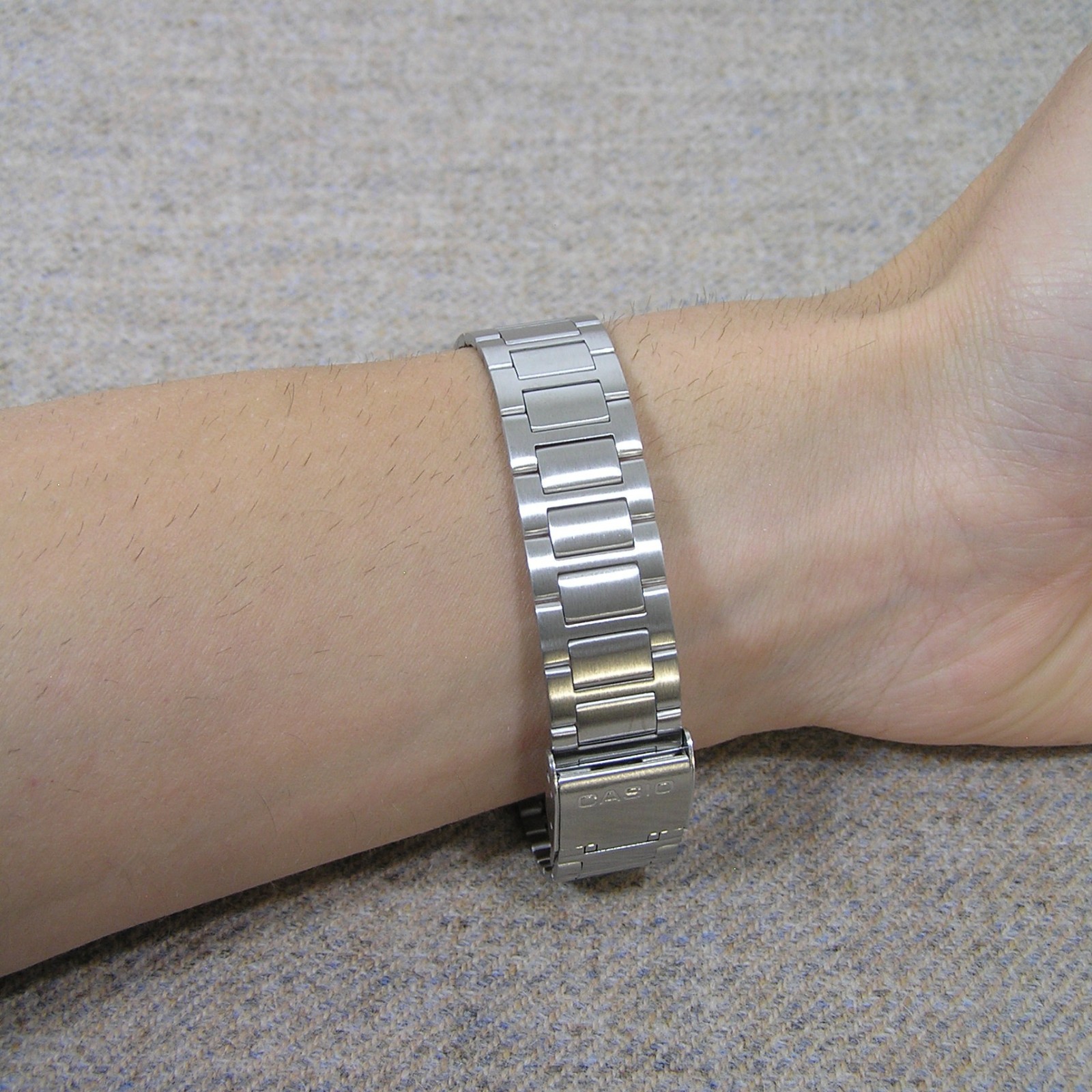 UK STOCK CASIO A158WA-1JH Japan Exclusive Digital Watch Imported Model Silver