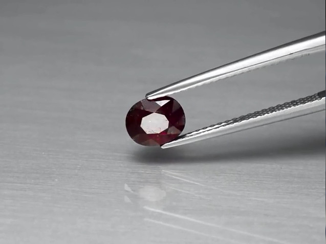 RUBY 1.31 ct Red Oval 6.5×5.4×4.3 mm Natural Untreated Unheated from Madagascar