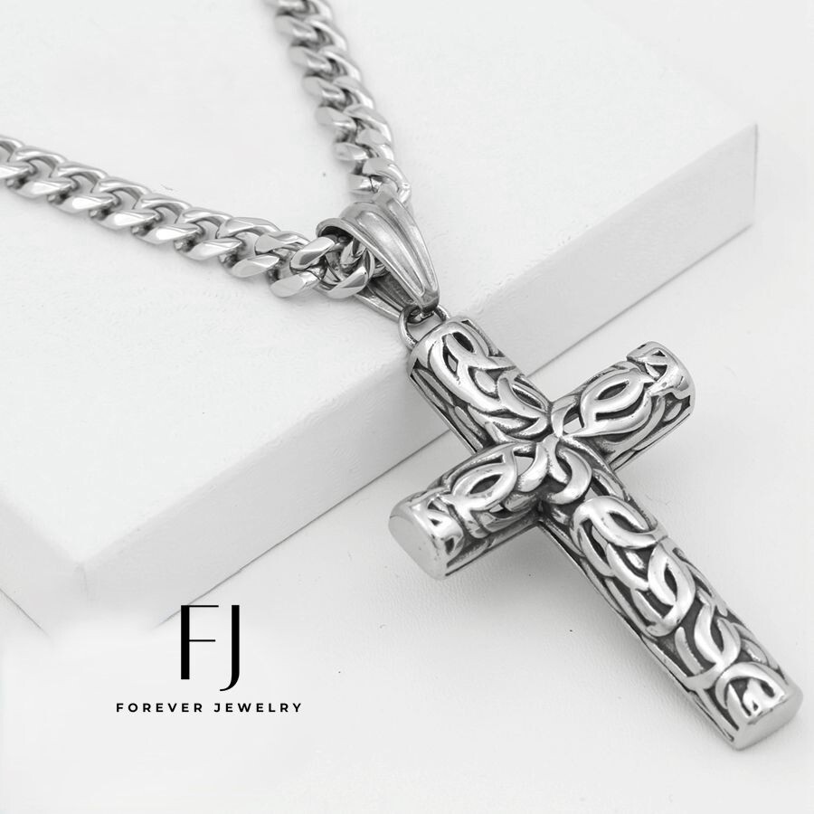 Men Stainless Steel Cross 2.8in Pendant,24″ Cuban Curb Chain High Polish Box