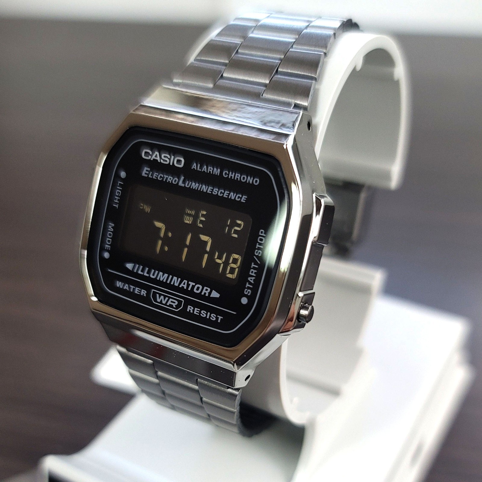 Casio A168WGG-1B Vintage Fashion Electronic Metal Watch New Original