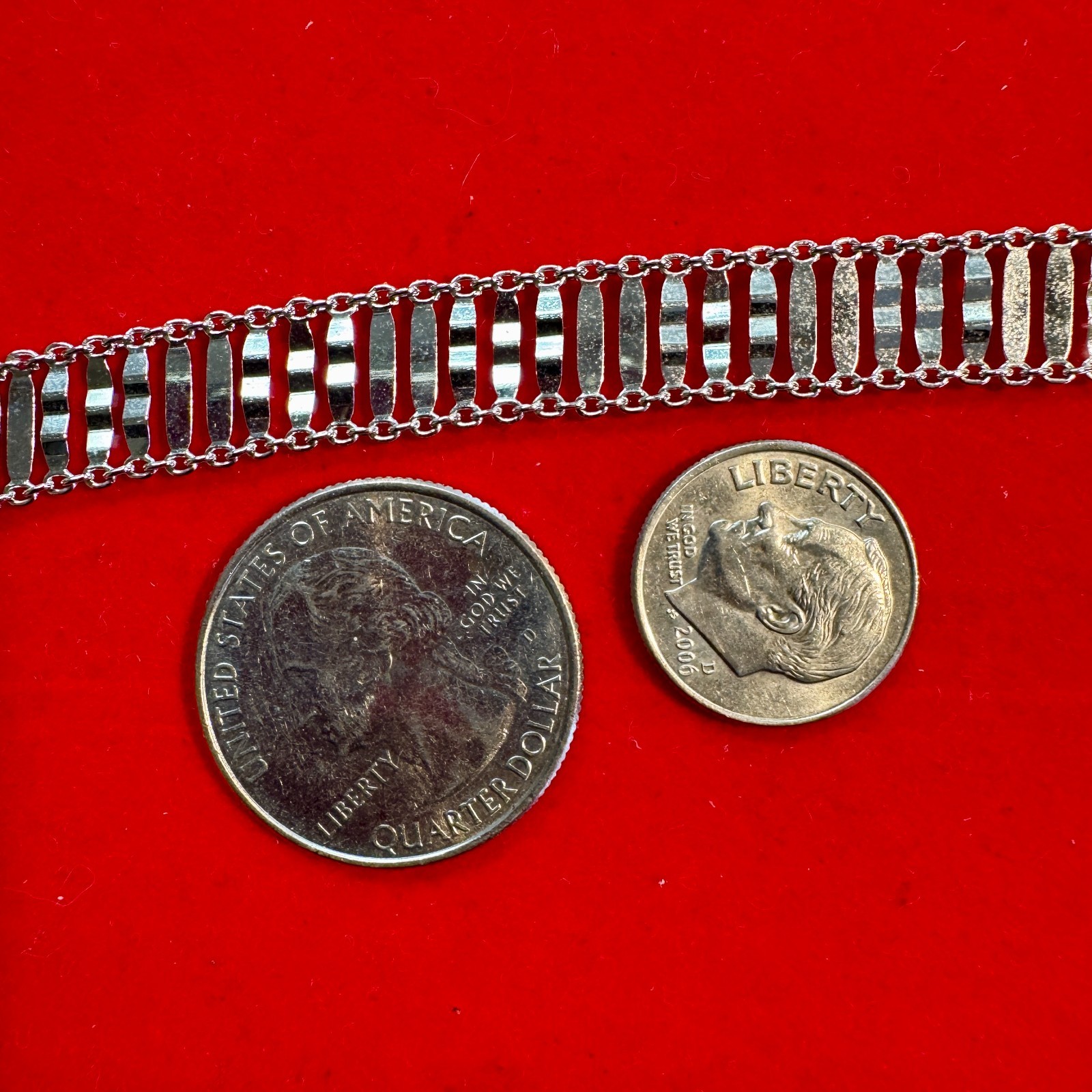 Sterling Silver Bracelet / 7.5 inch long / 6 grams / 9.5mm wide