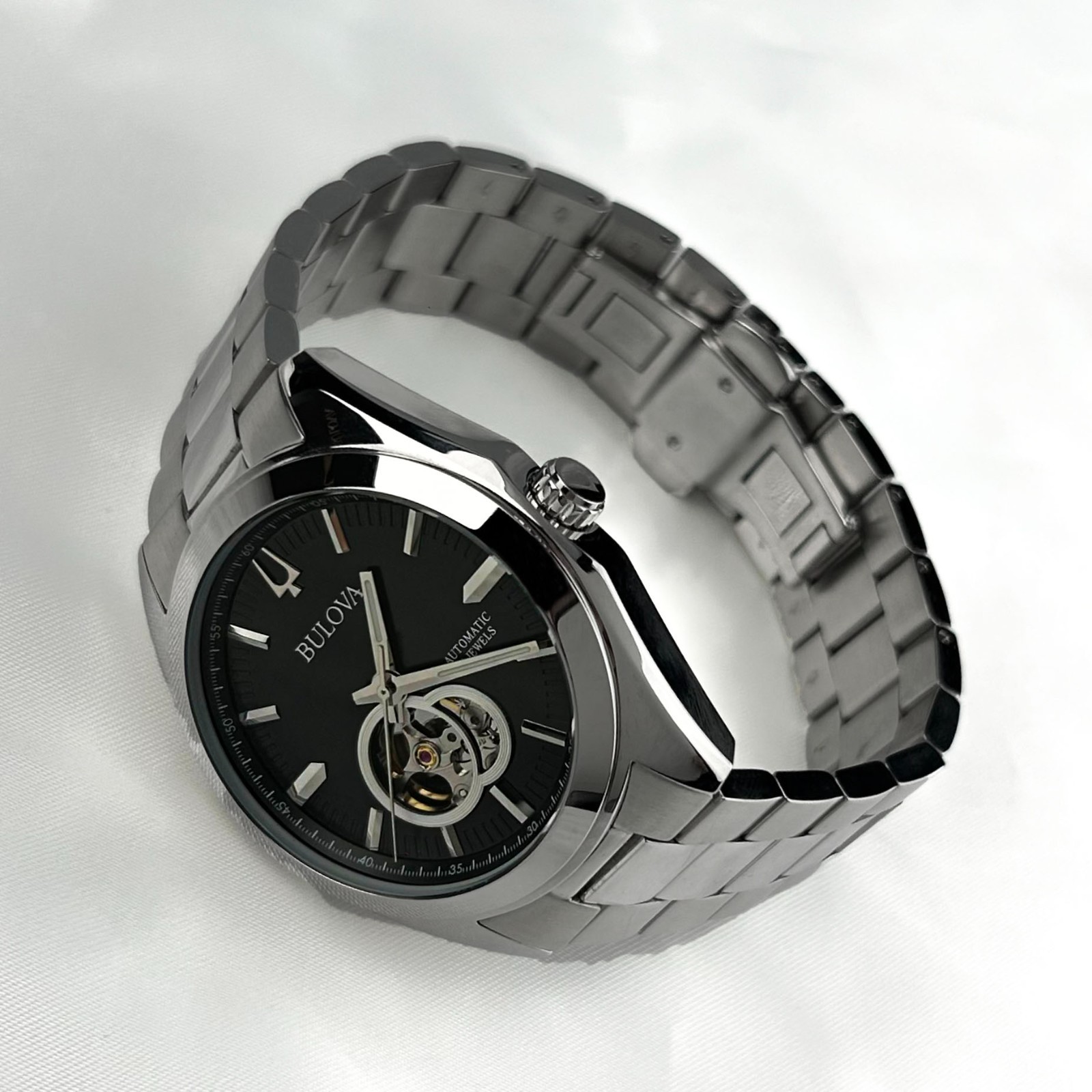 New w/box/Bulova Classic Surveyor 96A270 black Dial Men’s Automatic Watch 42mm