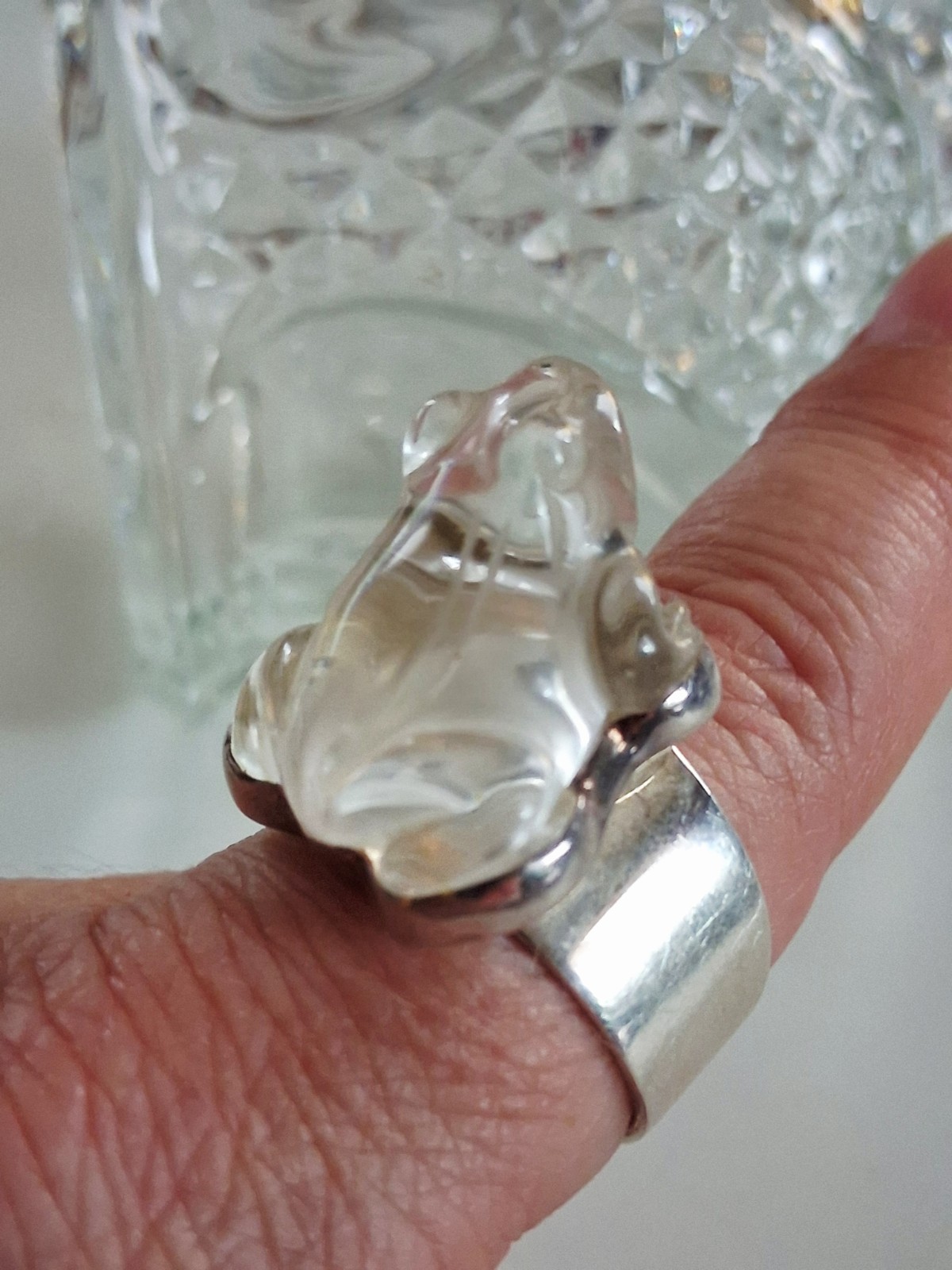 Hand Carved Rock Crystal Quartz Frog Statement Ring Size 10 Sterling Silver NIB