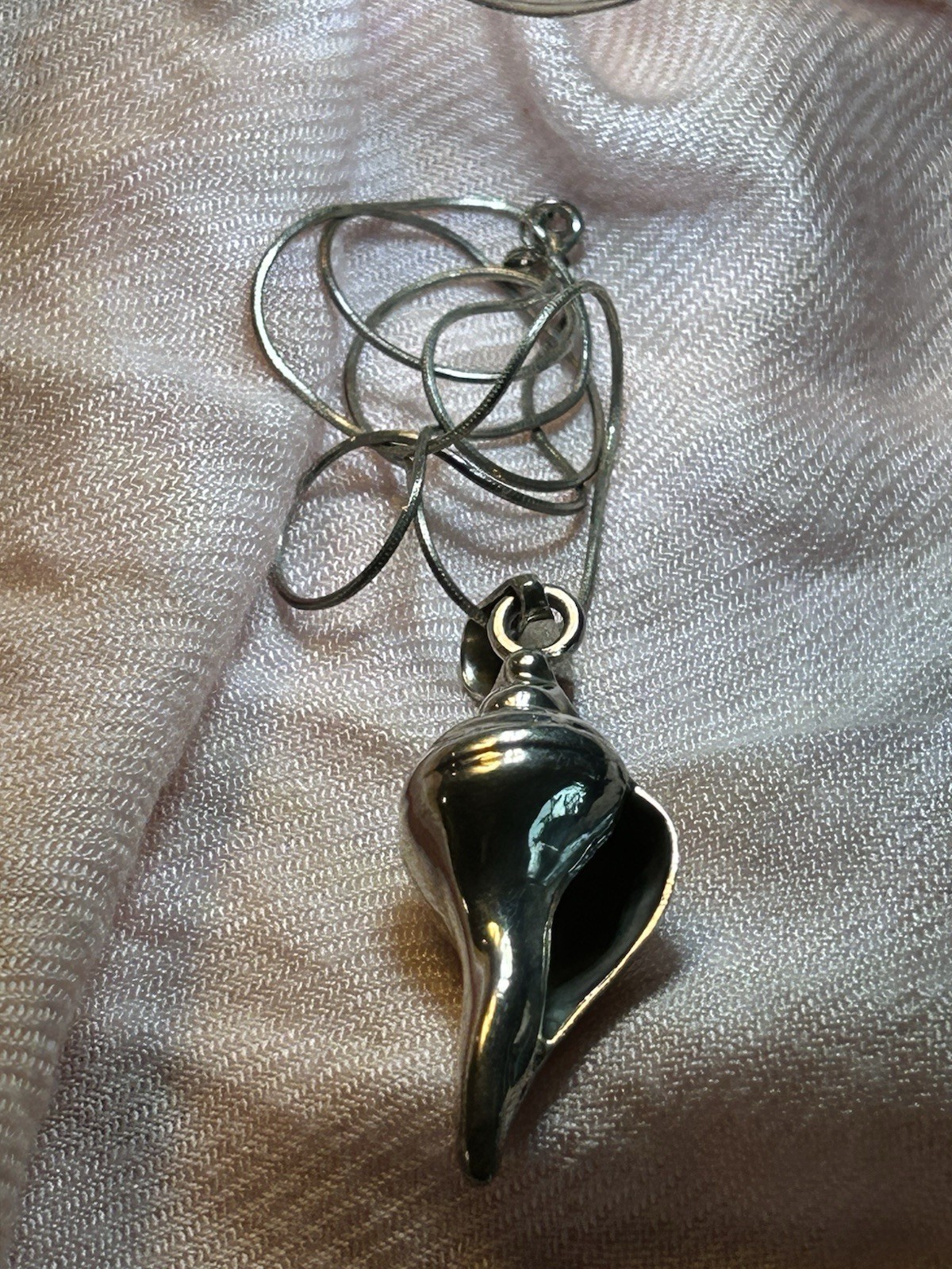 925 TN-49 Mexico Sterling Silver Conch Pendant & 925 Italy Necklace 18in 15g