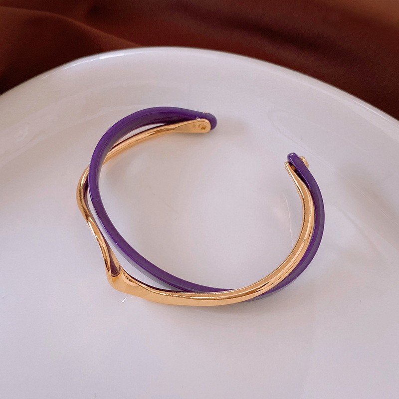 Resin hand fashion personality commuter bracelet niche high-end jewelry women