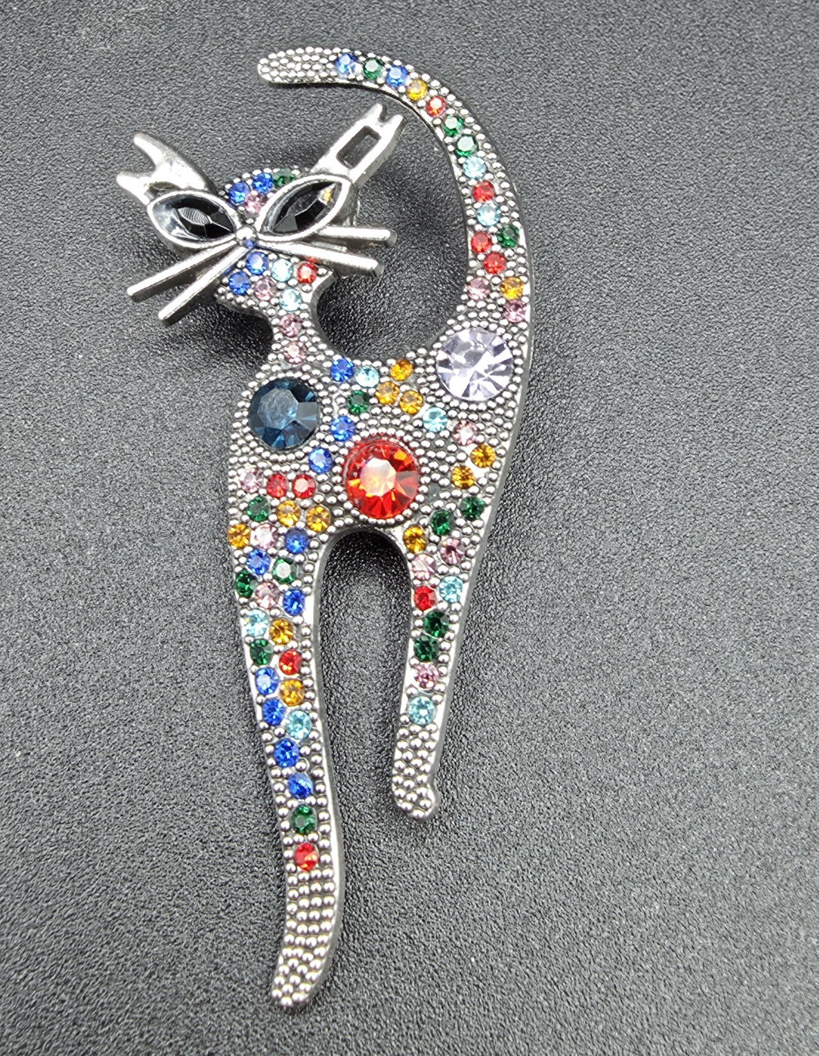 Silver Tone Cat Brooch Pin Multicolor Round Rhinestones Pavé Setting