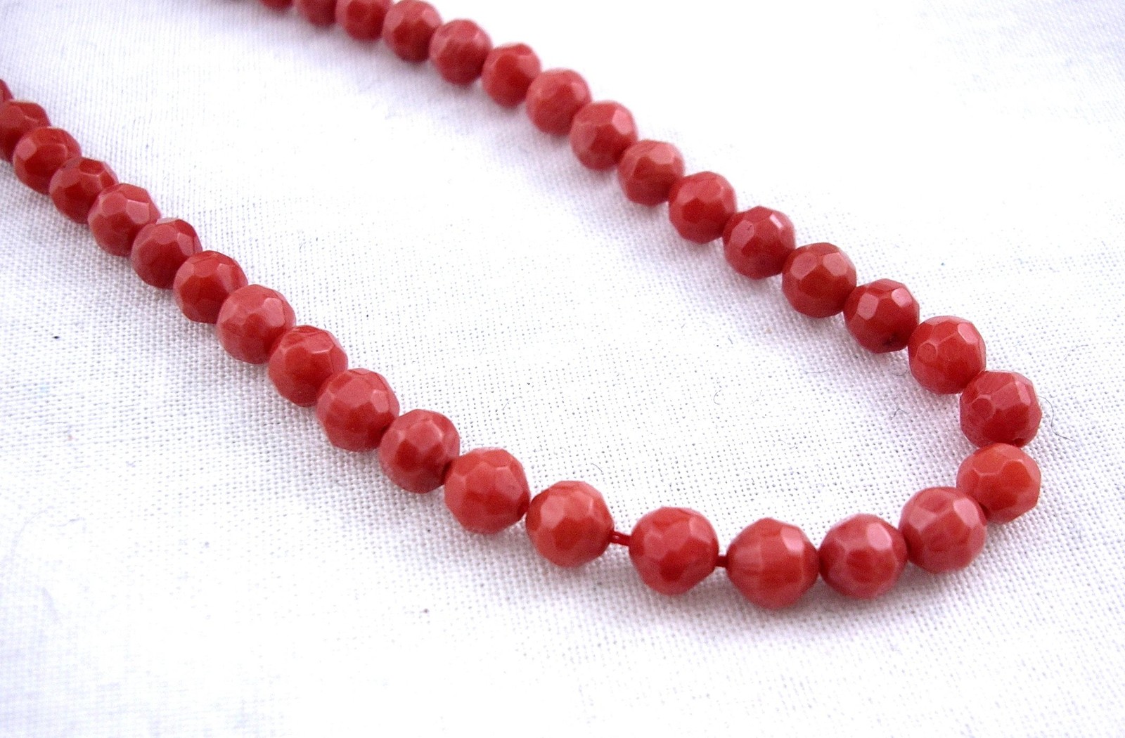 RED CORAL THREAD FACETED BEADS 5mm LENGTH 42 cm