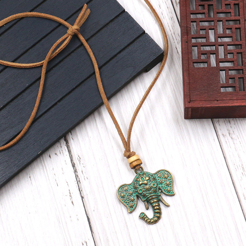 Fashion Vintage Green Elephant Charm Pendant Sweater Chain Alloy Necklace jewelr