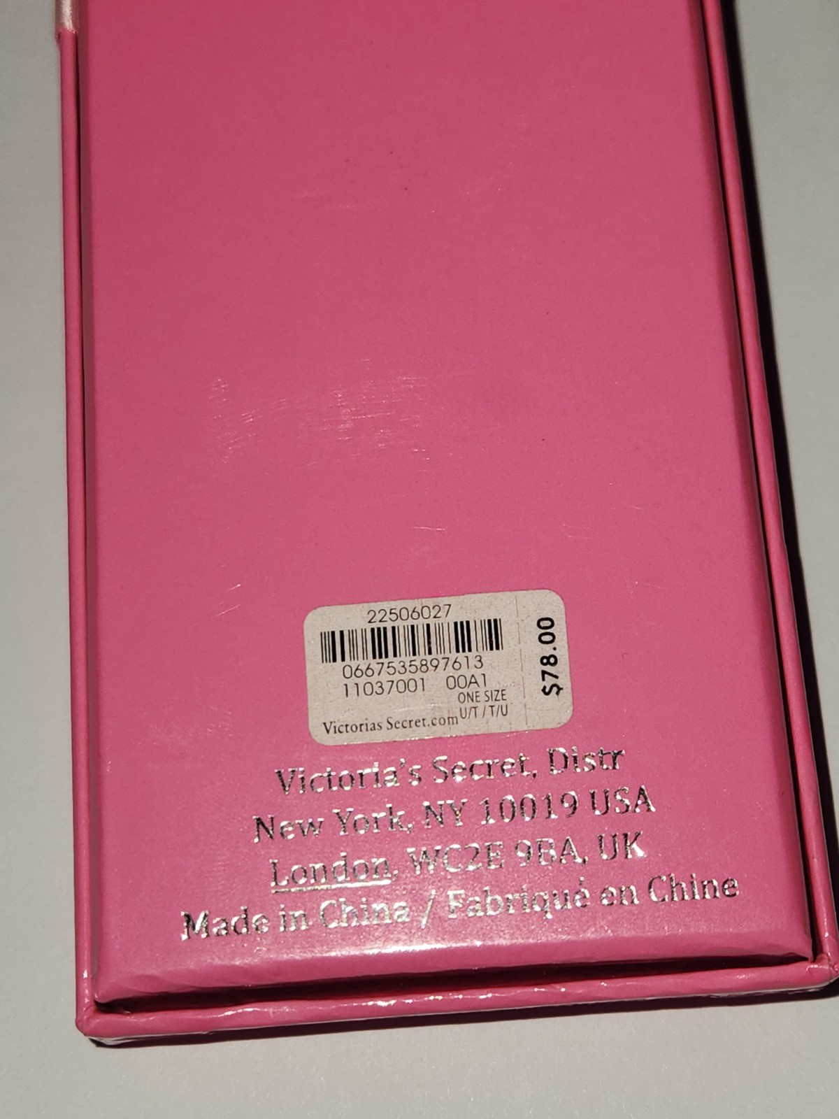 Victoria’s Secret Gold Angel Wing Charm Necklace in Pink Gift Box