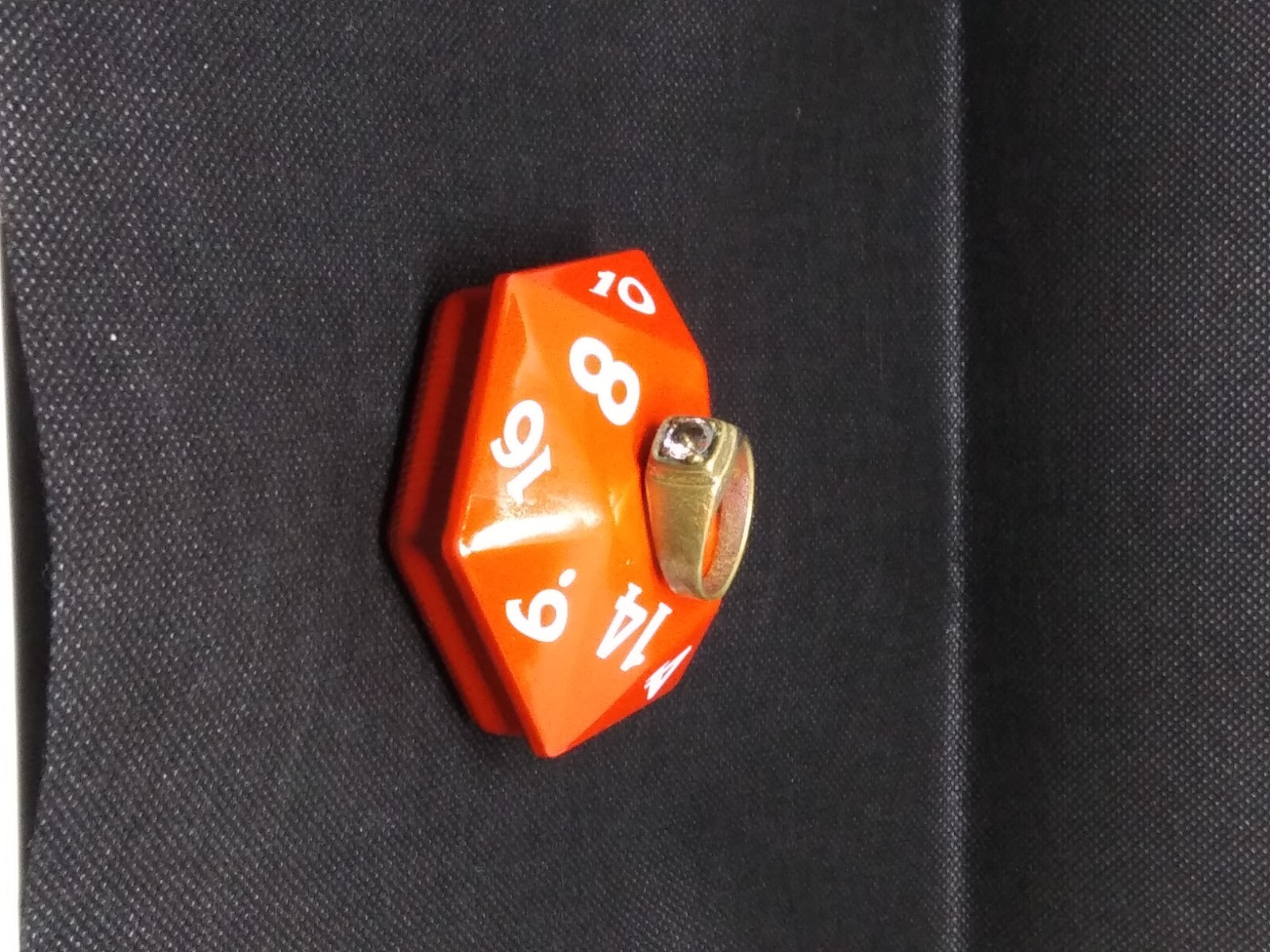 Ring of un-known size and origin, rather weathered with a silver-ish golden band