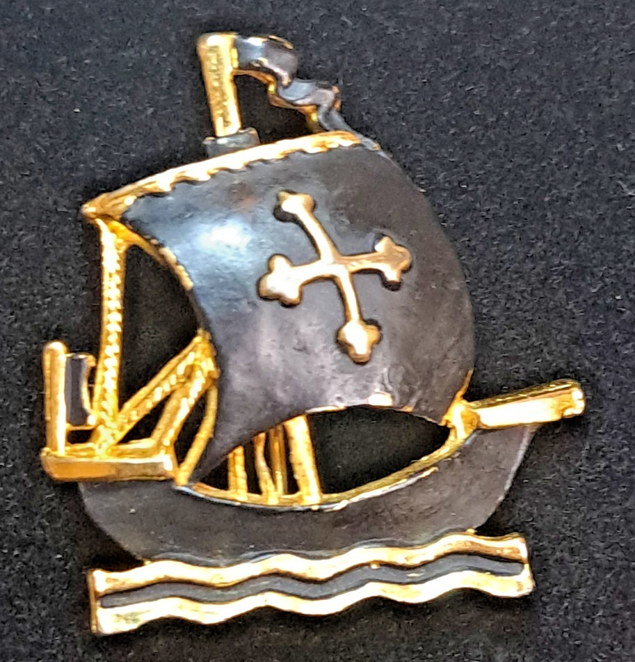 Vintage Pirate Ship Brooch Gold Tone Black Enamel Nautical Pin