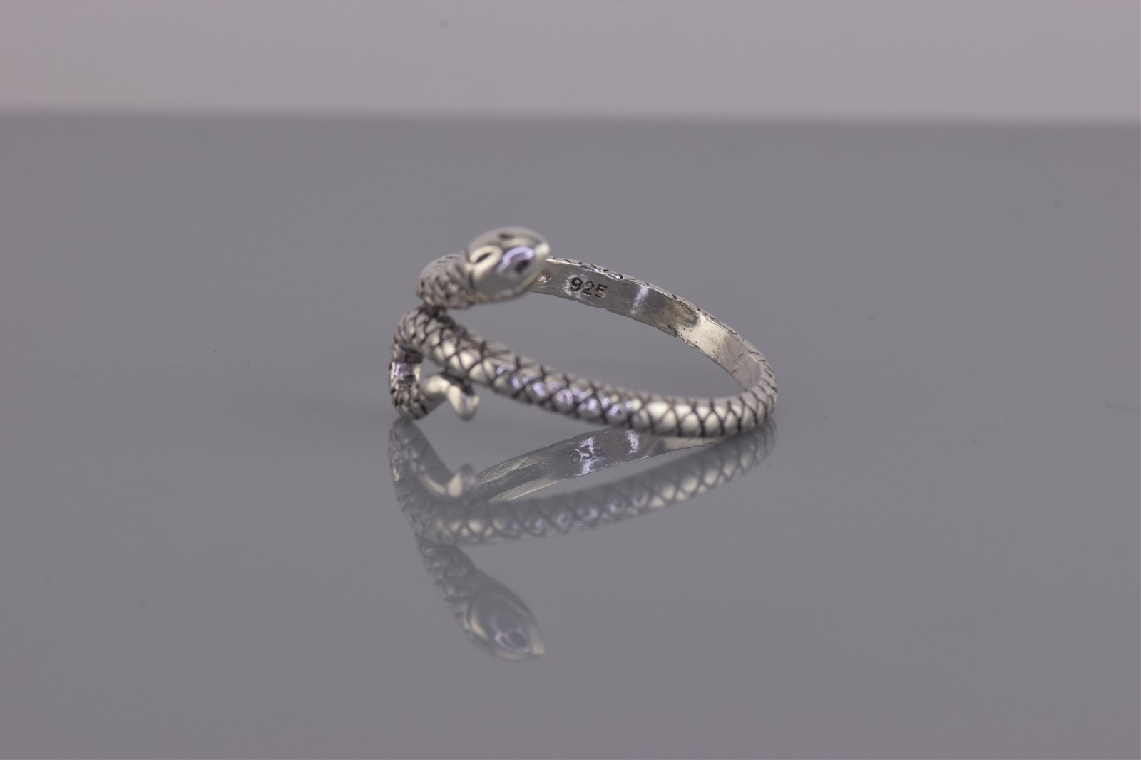 Sterling Silver Dimensional Wrap Around Snake Viper Band Ring 925 Sz: 8