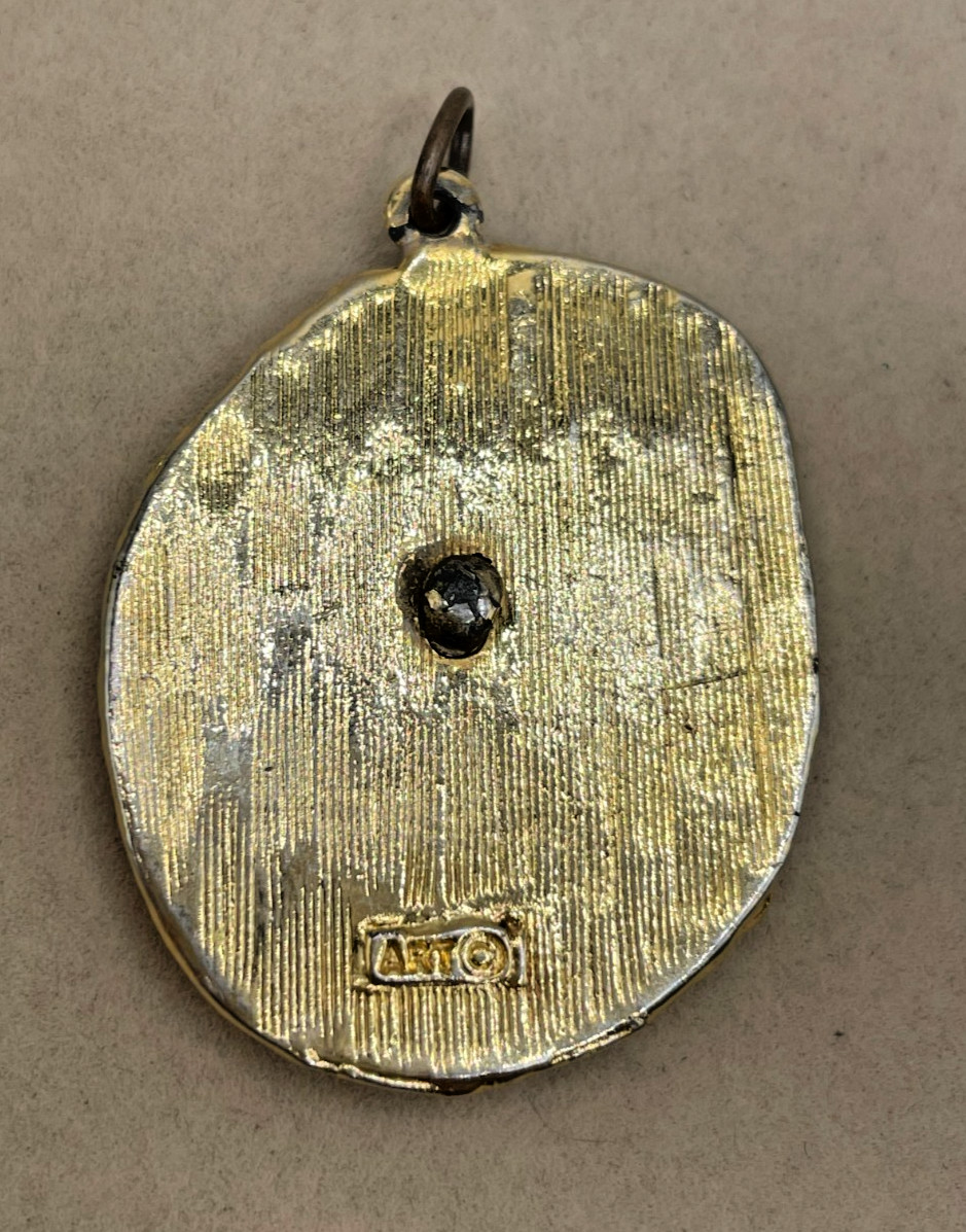 VTG Signed ART Gold tone Libra Zodiac Sign pendant
