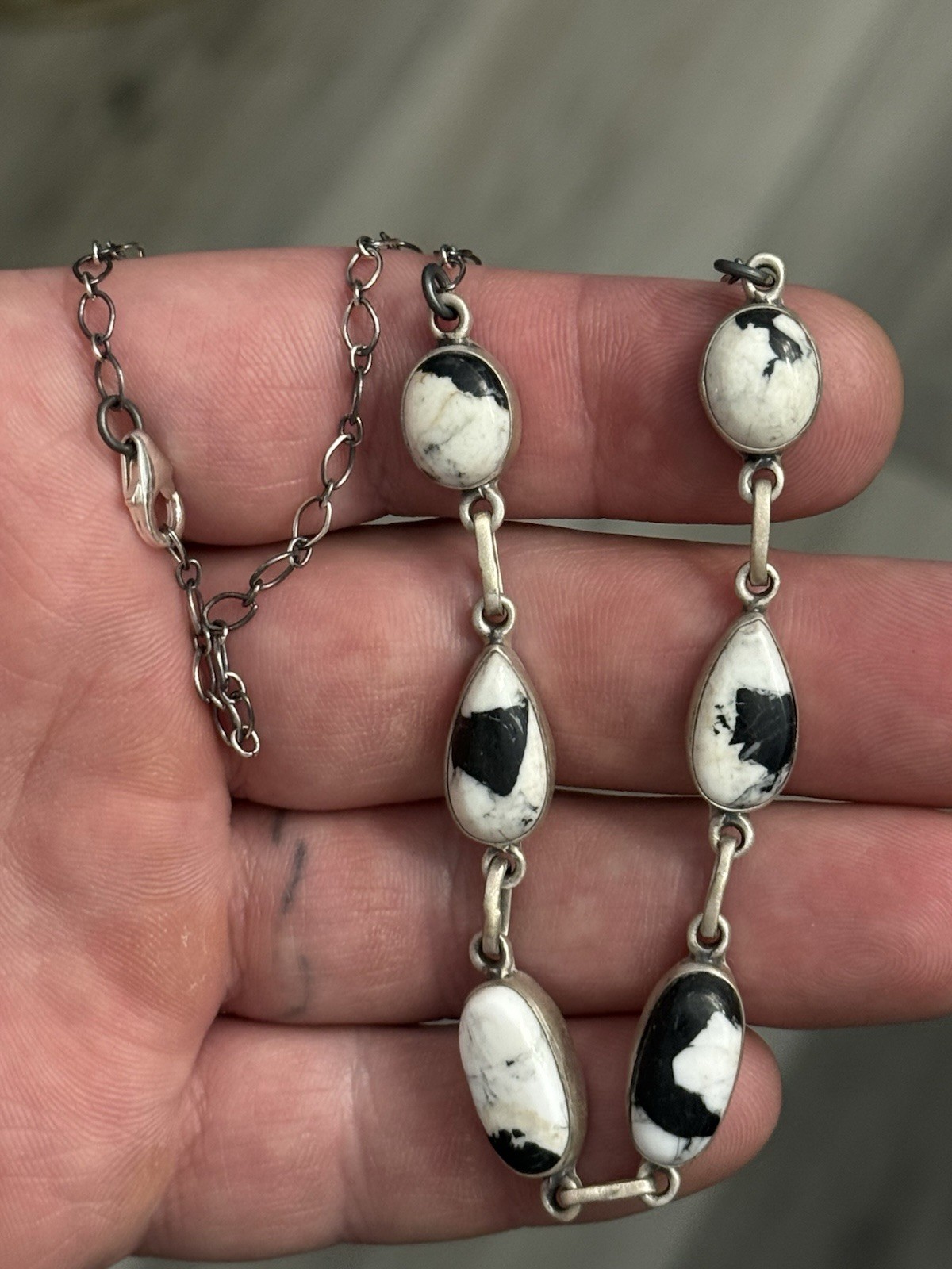 STERLING SILVER WHITE BUFFALO 6 STONE STATION CHOKER BAR MIX SHAPE NECKLACE .925