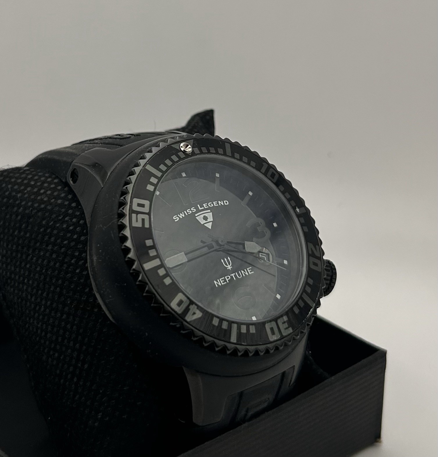 Swiss Legend Neptune Men’s Black Dial Black Strap Quartz Watch 48mm New Battery