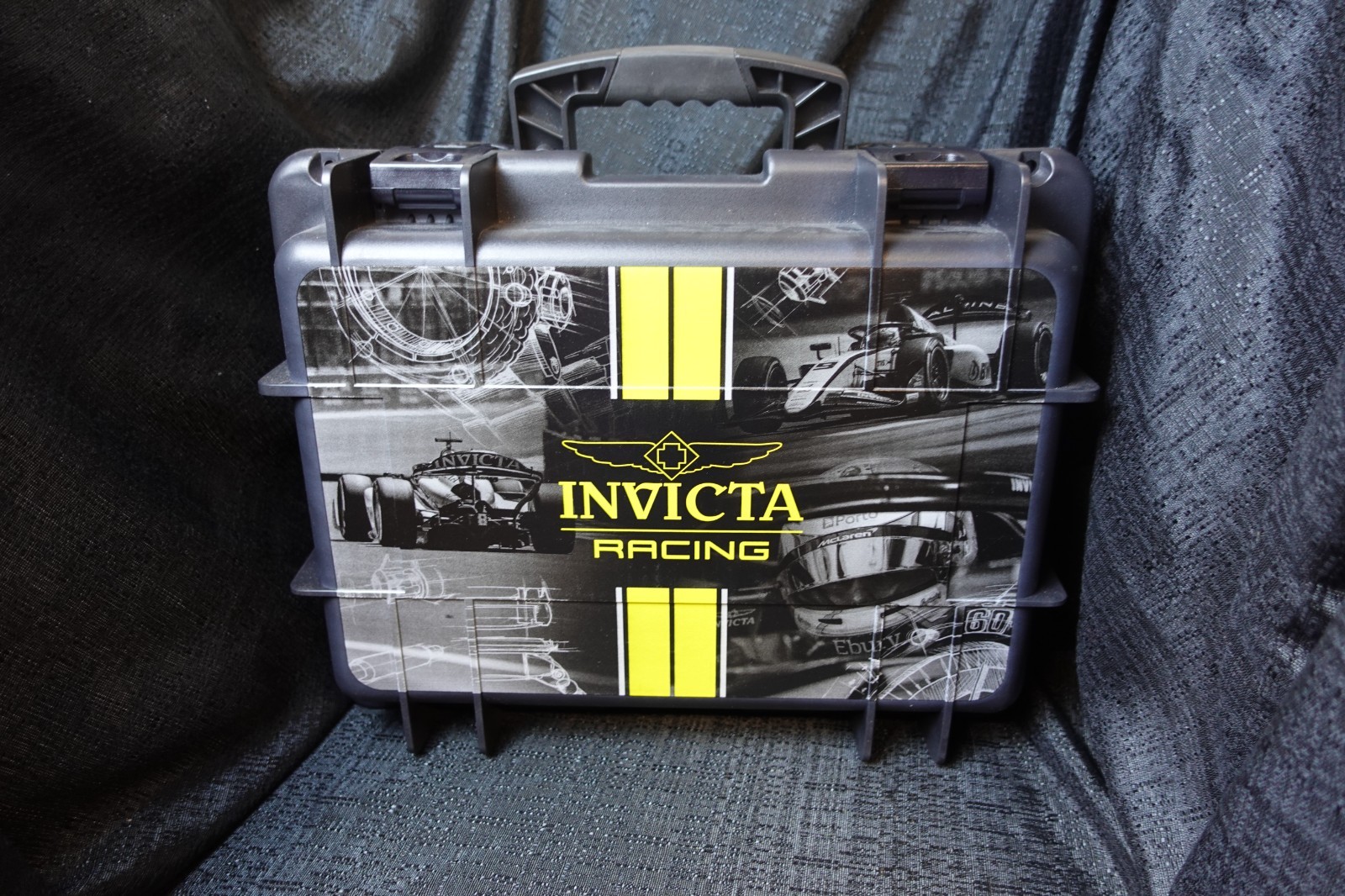 Invicta Racing 8 slot dive impact watch case / model #8RT-SKCBLK / NEW
