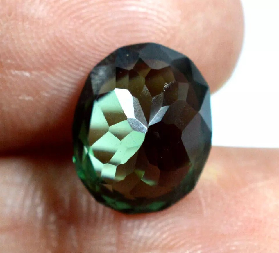 Australian Sapphire Superb Deep Blue Green Gemstone 5.10 Ct+ Oval Cut Certified