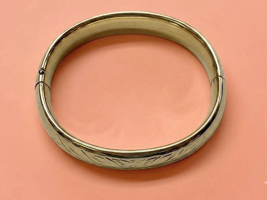Vintage HFB 1/20 14K GF Gold Filled Etched Floral Hinged Bangle Bracelet-7”