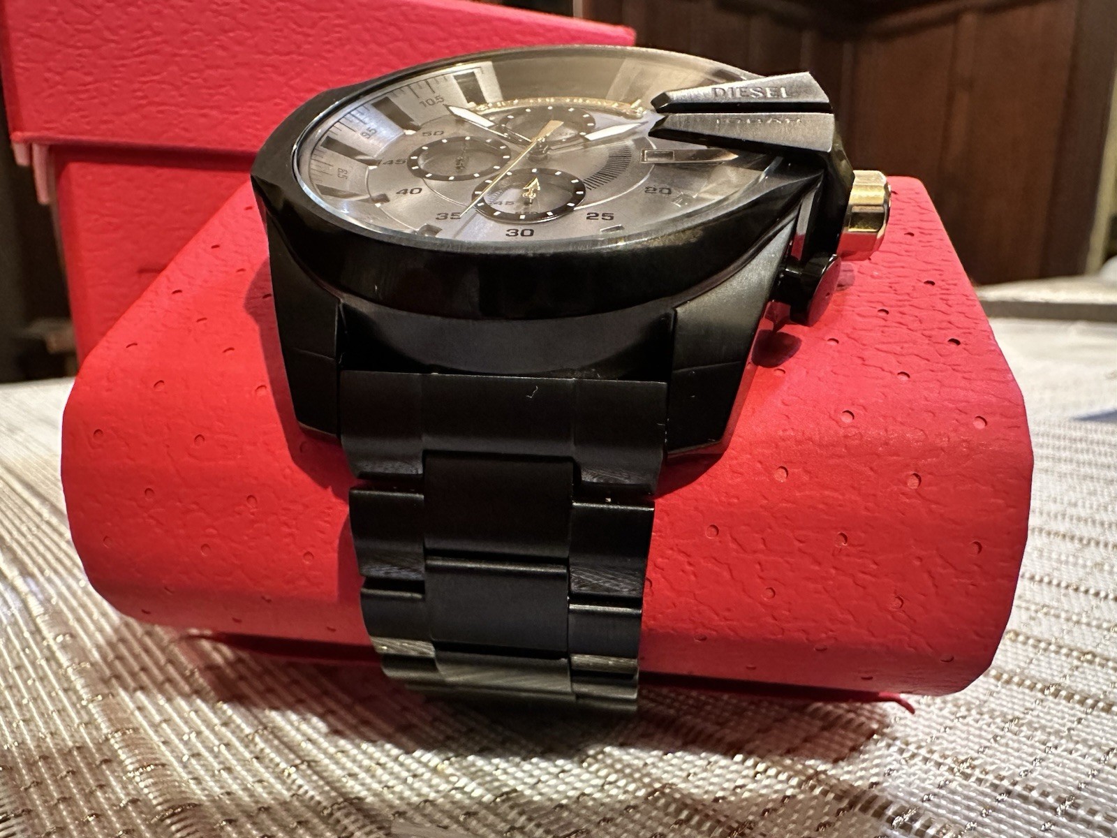 DIESEL DZ4479 MEGA CHIEF BLACK STAINLESS STEEL CHRONOGRAPH WATCH.