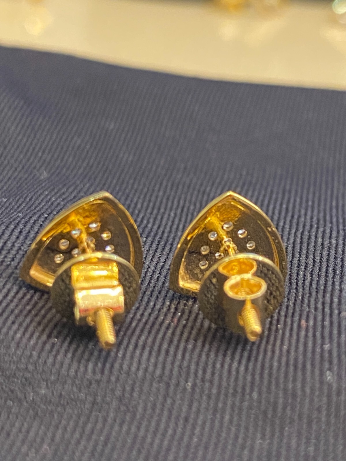 Stunning 0.27 Cts Round Brilliant Cut Natural Diamonds Stud Earrings In 14K Gold