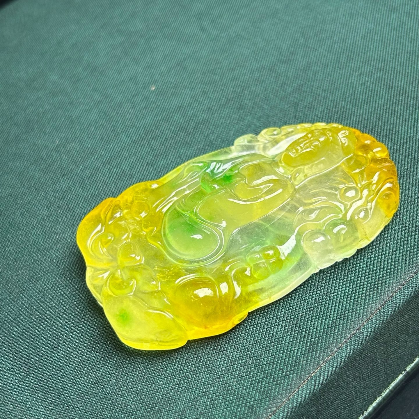 Nature ice yellow Burmese jade Jadeite Carved dragon Kwan-yin Pendant&Necklaces