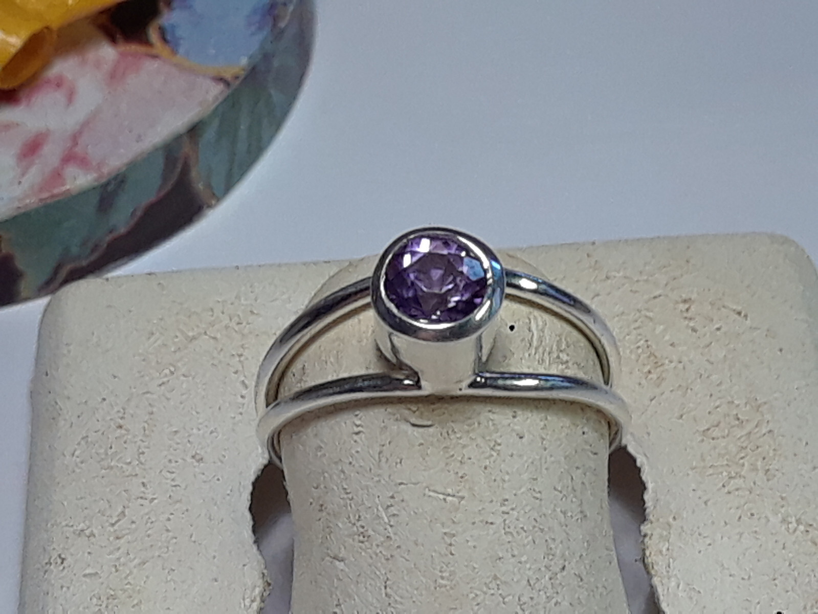 3/8ct round Natural Amethyst Sterling Silver tube Bezel split shank Ring #20041