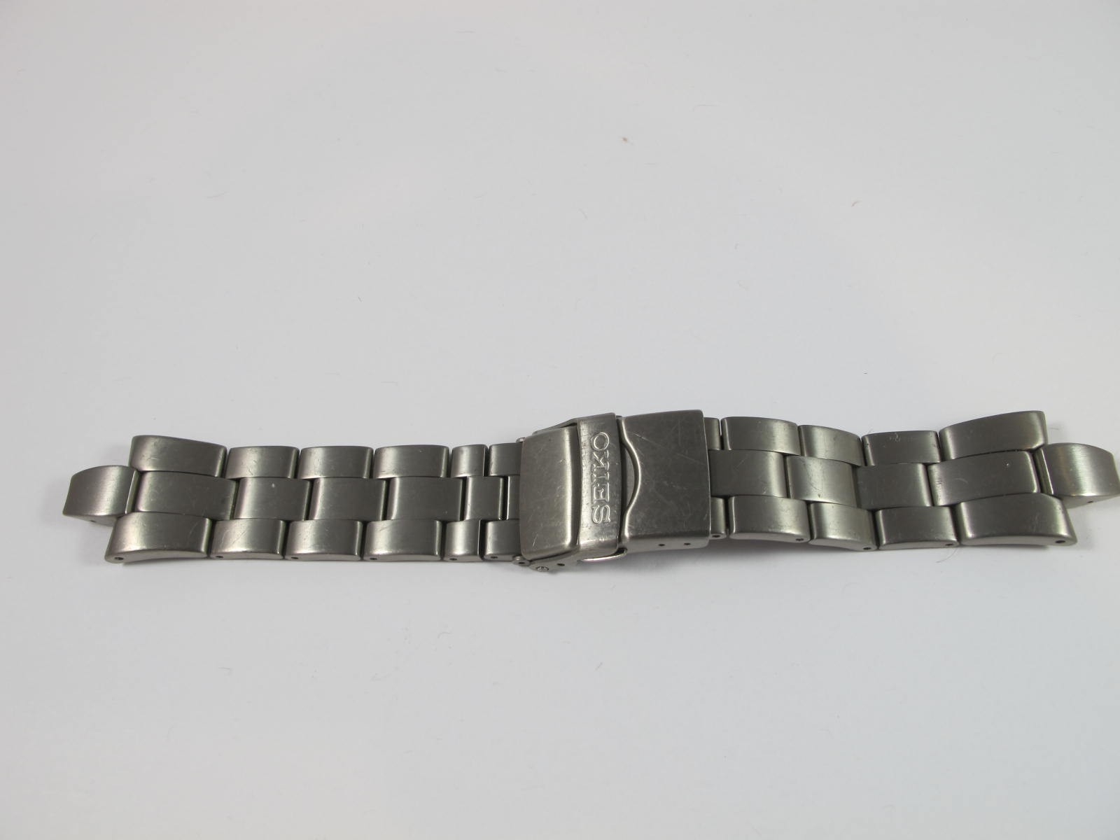 seiko band 4728-b.i mens titanium clasp and band 8F32-0010 SLL013 SLL015