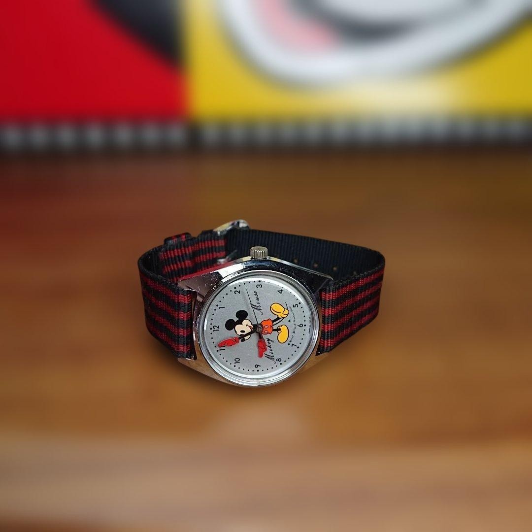 SEIKO Disney Time Mickey Mouse Manual 3.4mm Silver Dial 1970s Wristwatch