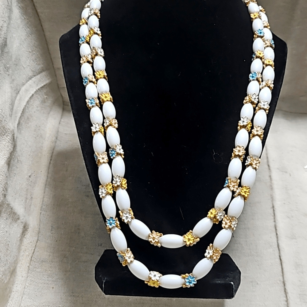 Vintage Crown Trifari Alfred Philippe Pastel Bouquet Milk Glass Necklace
