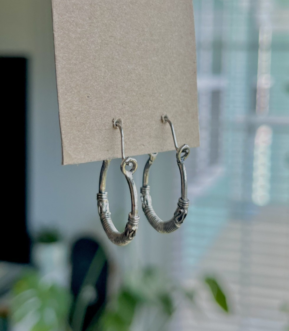 Wire Detail Round Hoop Earrings Silver Tone Metal Latch Back for Lobe
