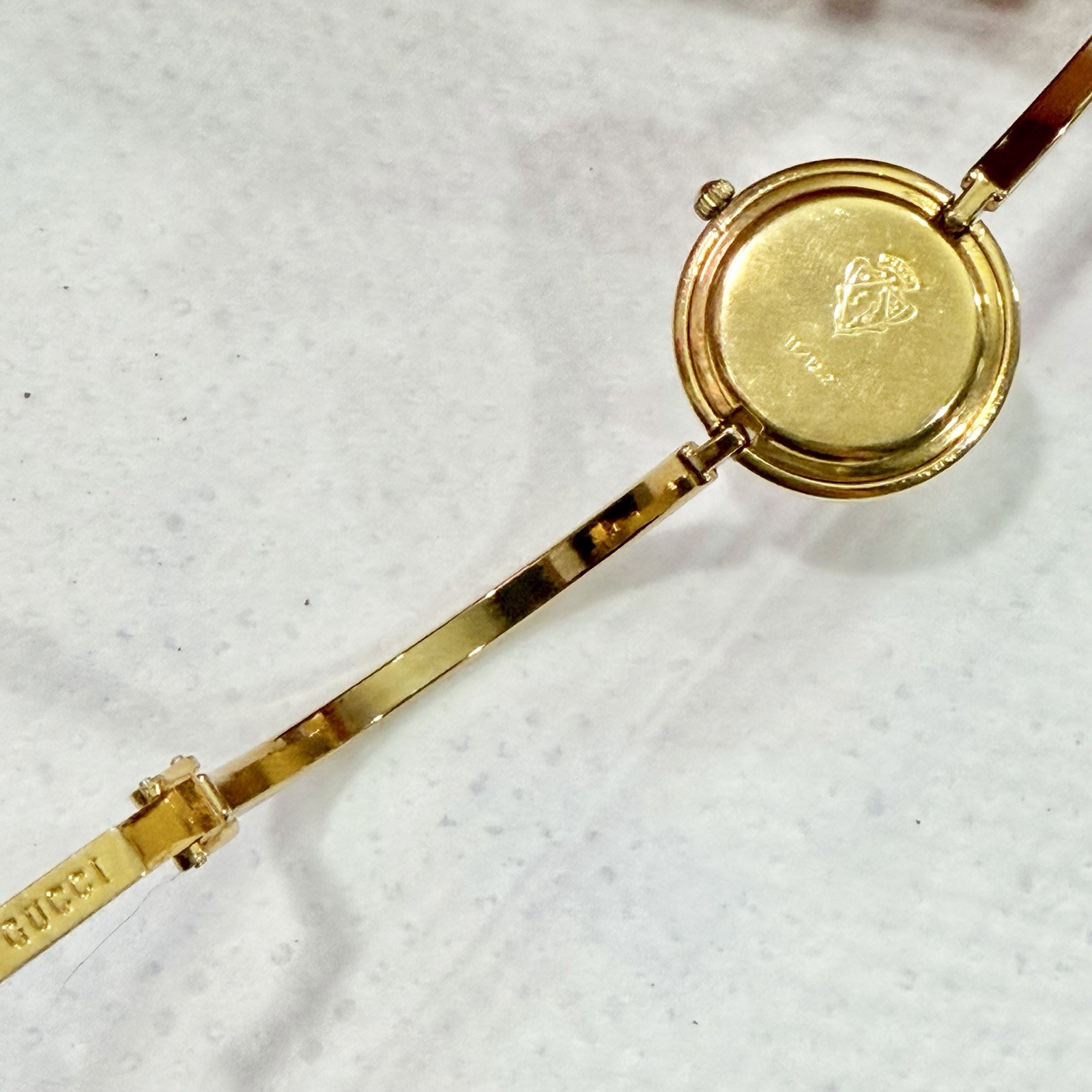 Gucci Change Bezel 1100 Gold 26mm White Dial / Bezel Quartz Women’s Watch RUNS!
