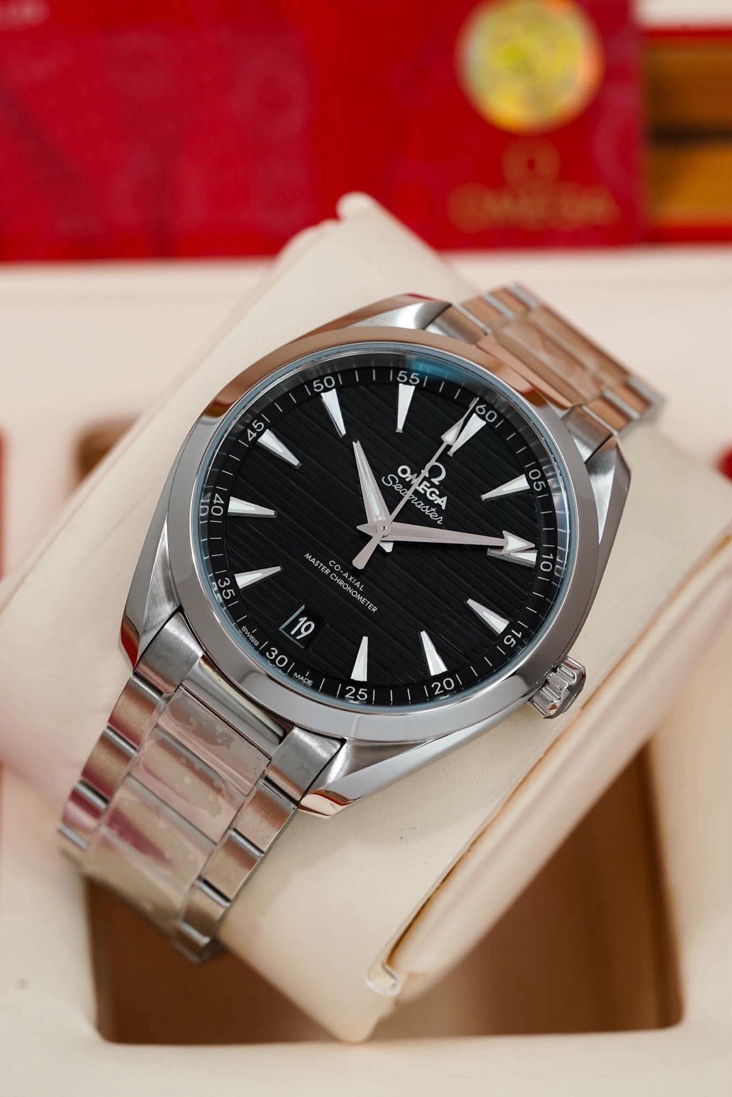 Omega Seamaster Aqua Terra 150M Black Dial 41mm New Full Set 220.10.41.21.01.001