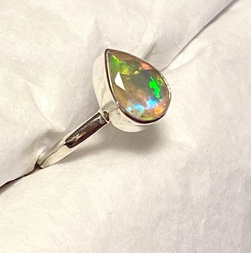 Brilliant Natural Faceted Ethiopian Opal Ring 925 Sterling Silver Size 7🌹