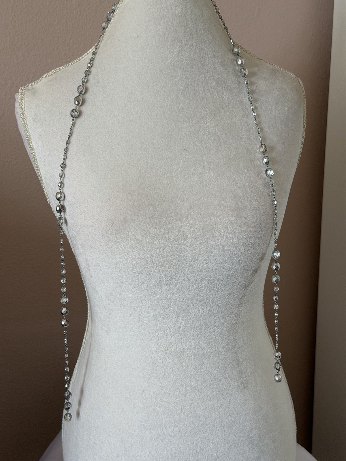 Vintage Open-Ended Crystal Lariat Necklace – Extra Long Flapper Rope Style