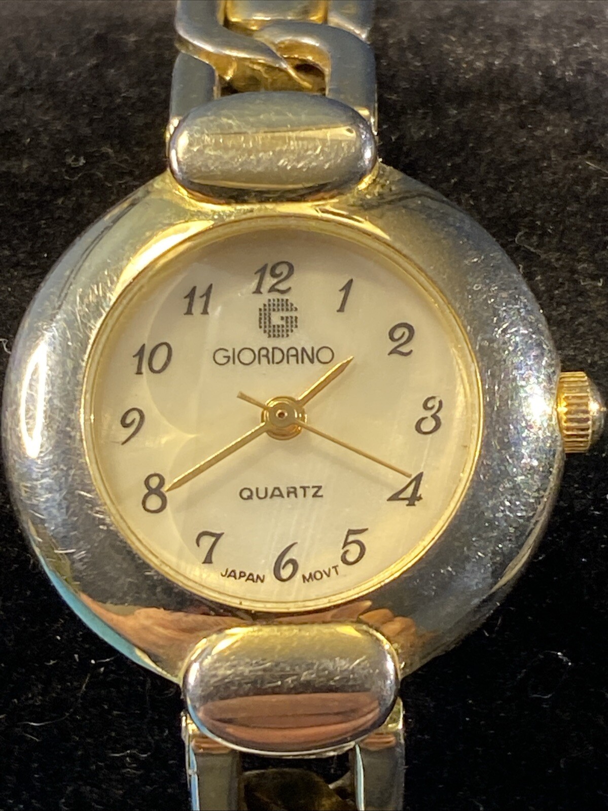 Ciordano Watch Women 24mm Gold Tone Chain Link New Battery