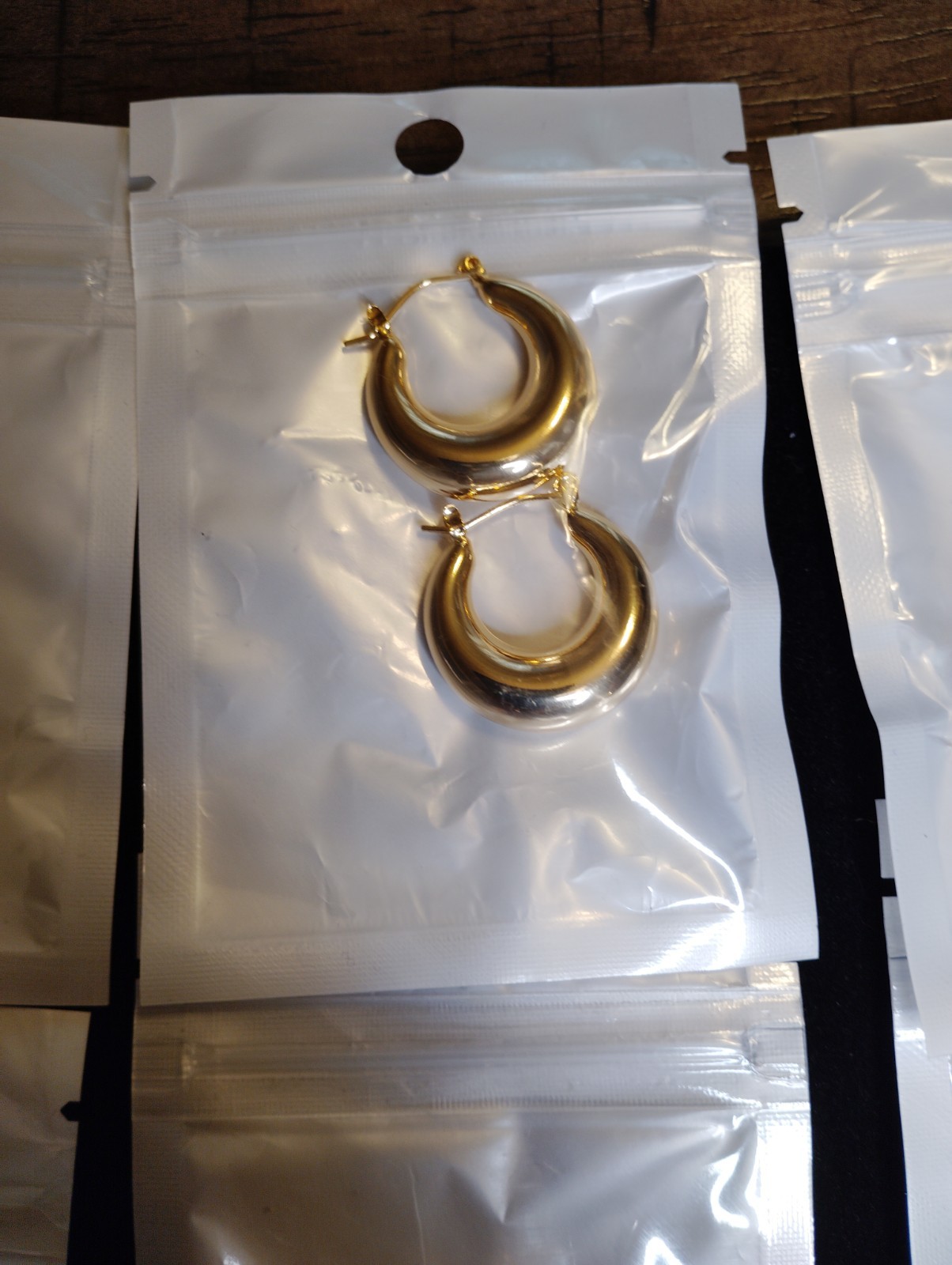 Luxurious 14K Gold Plated Chunky Hoop Earrings – 6 Pairs for Every Occasion