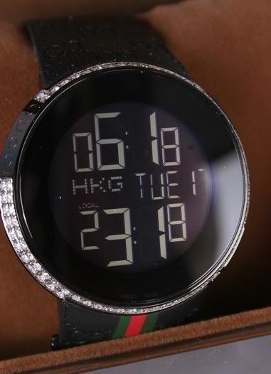 New Men’s YA114207 digital Gucci real white Diamond Multiple Time Zone watch