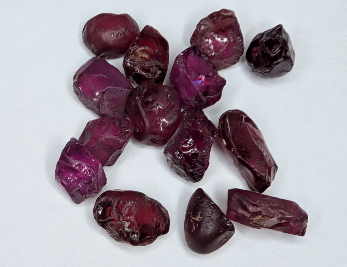 USA seller 50.33 ct Eye clean Umba garnet facet rough gemstone