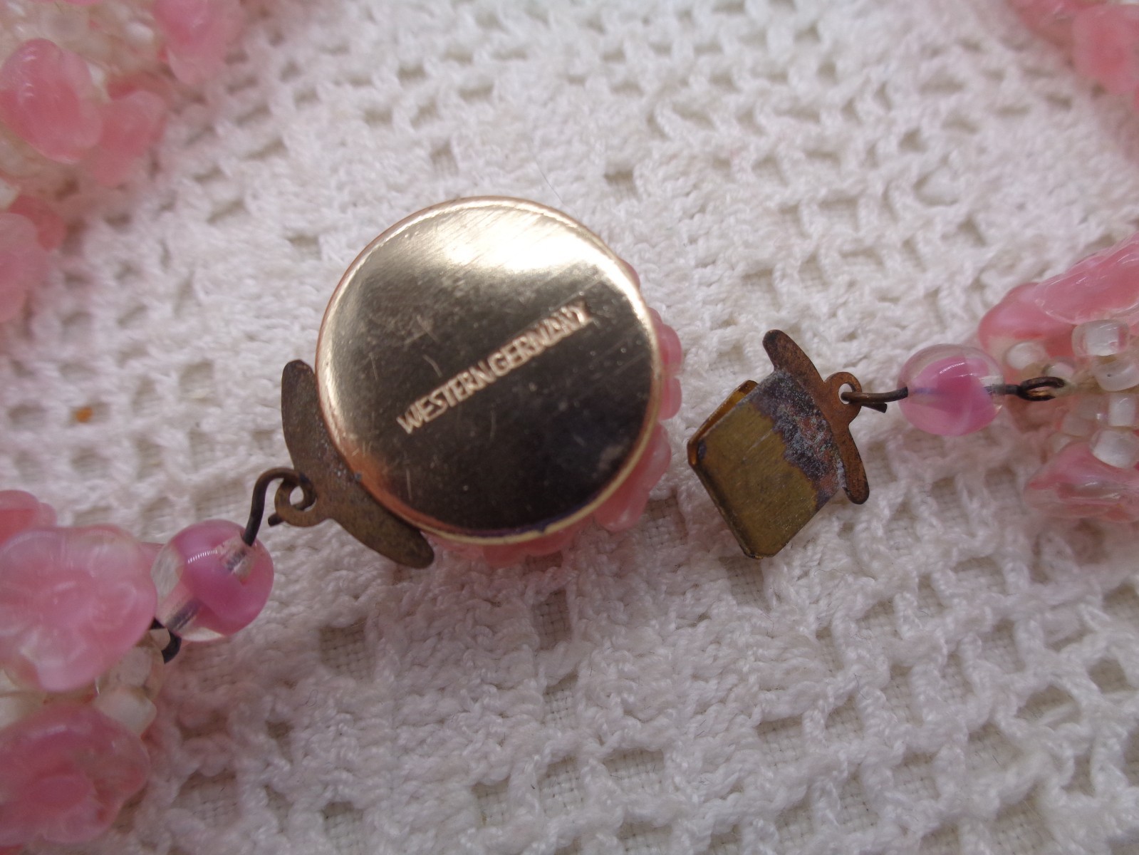 Vintage WESTERN GERMANY Pink MOLDED GLASS Flower Bead NECKLACE