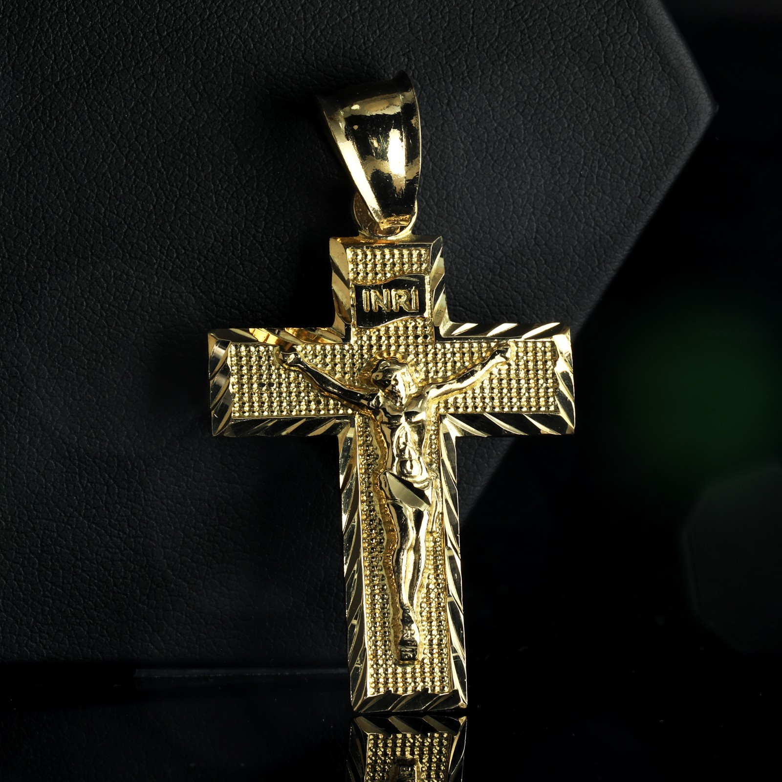 INRI Jesus Cross Charm Pendant 14k Gold Plated Brass 5mm 20″ Cuban Choker Chain