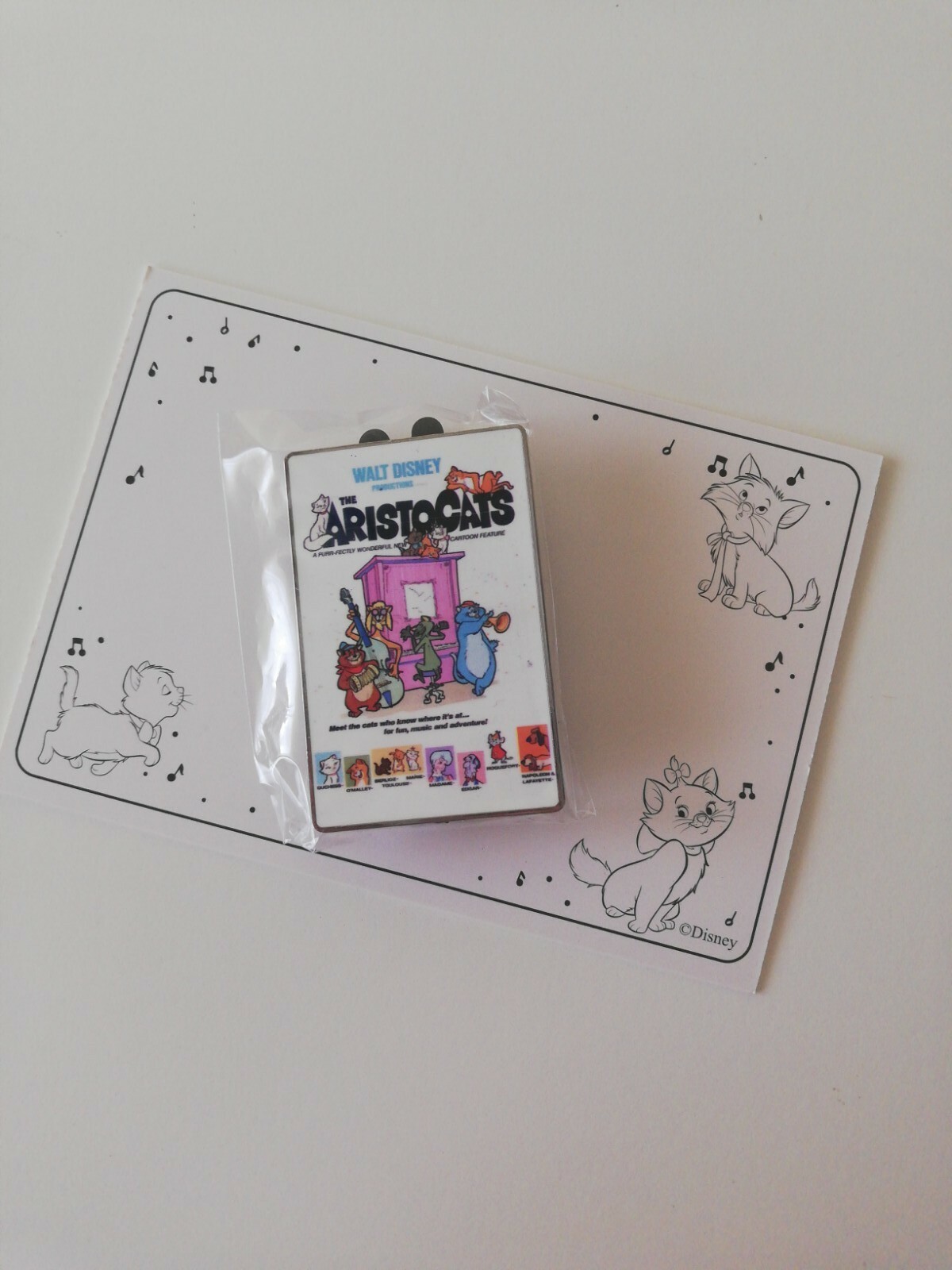 Disney The Aristocats/The Aristocats Brooch Poster With Postcard
