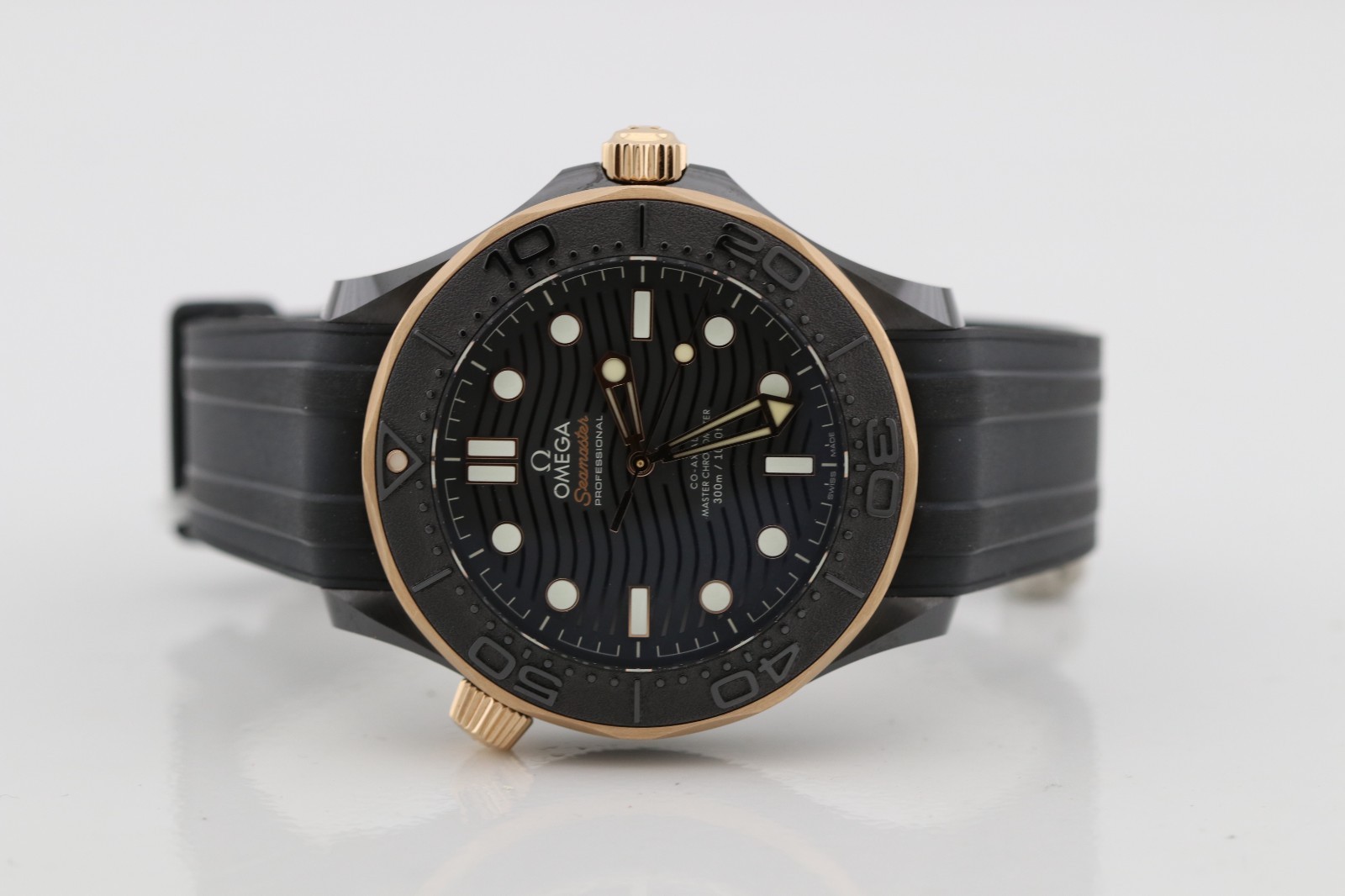Omega Seamaster Diver 300m Black Ceramic RG 43.5mm Watch 210.62.44.20.01.001