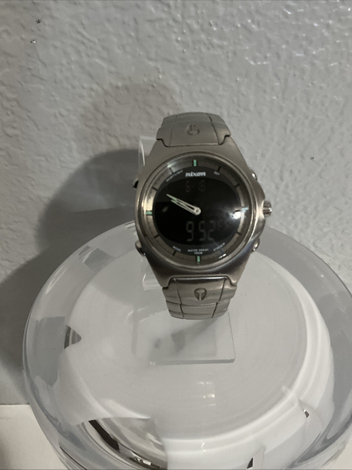 Nixon The Super Hero Ana Digit #3385 Men’s Stainless Steel Watch