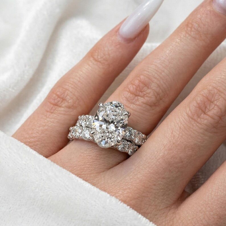 4.90Ct Oval-Cut VS1 Lab Grown Diamond Solitaire Wedding Set Ring Platinum 950