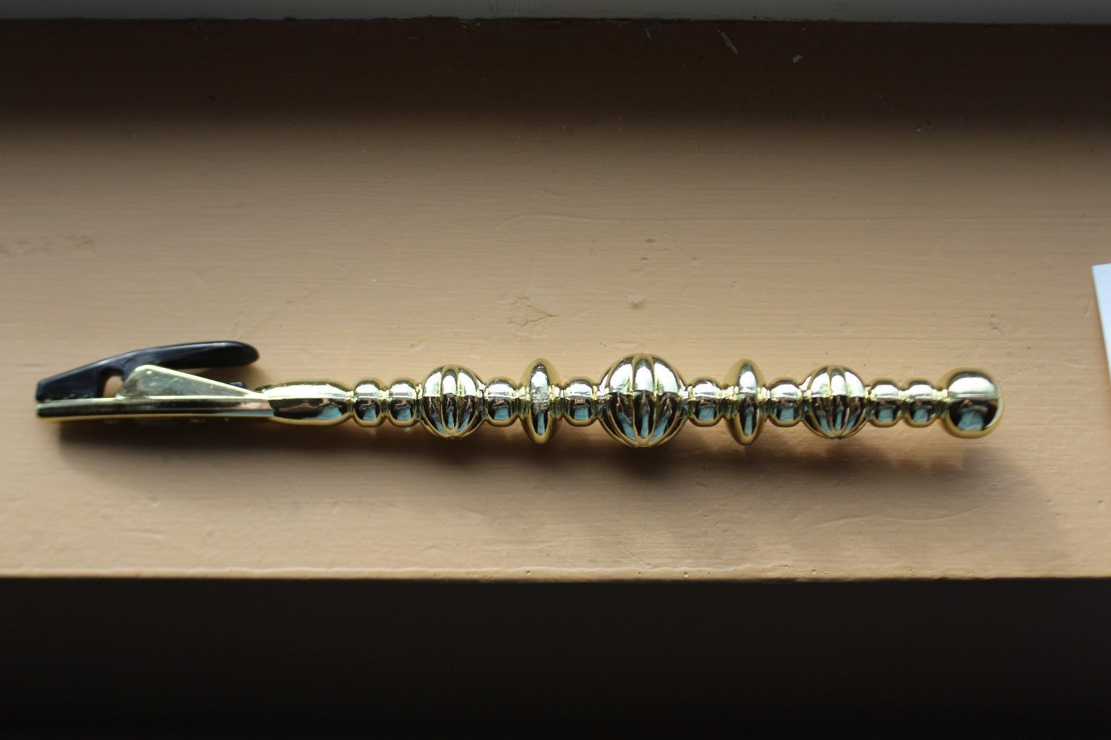 BRACELET BUDDY® NEW ORIGINAL FASTENER Extra hand Arthritis or Disability helper