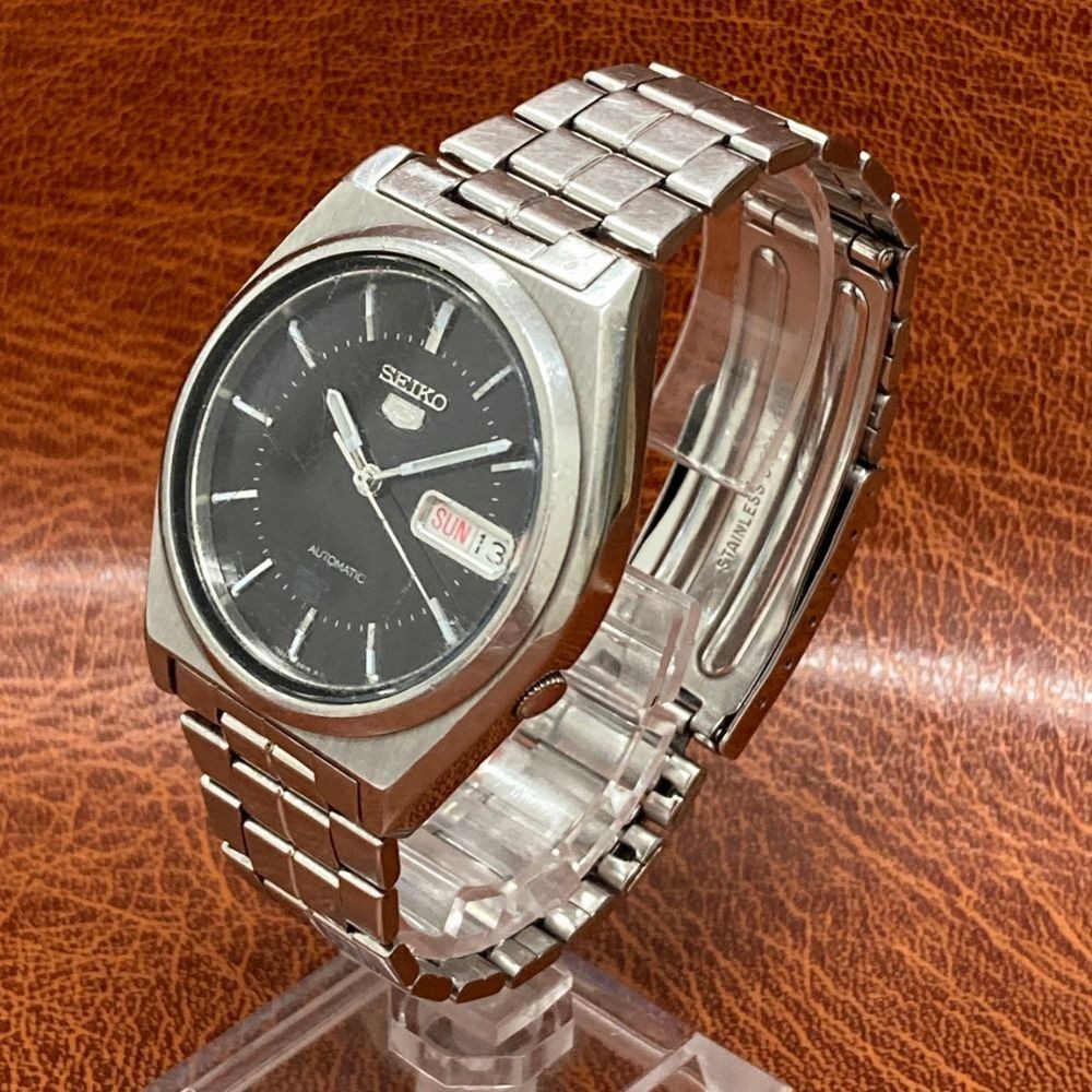 Seiko 5 7S26-8760 Automatic 21 Jewels Day Date Black Dial Watch Japan Used